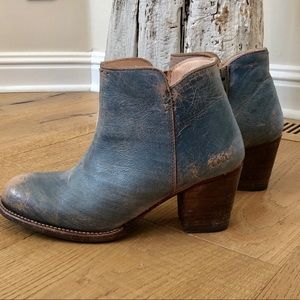Bedstu Yell-Steel Blue/ worn once